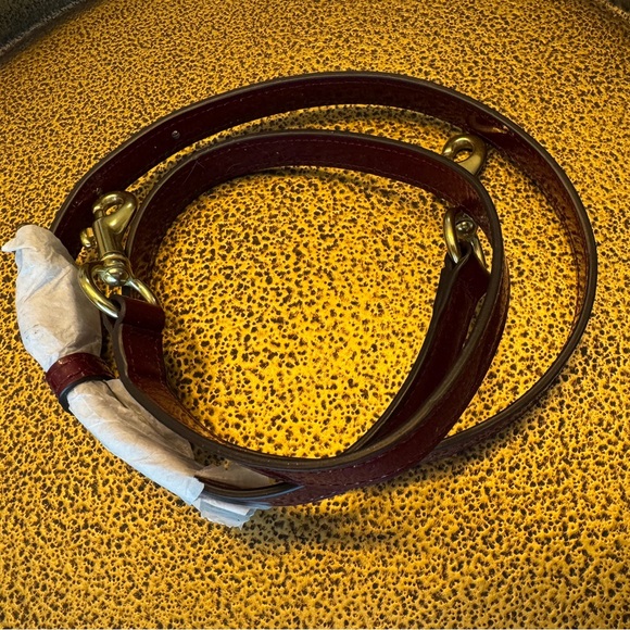 COACH Cora Purse Red Patent Leather Satchel - Picture 3 of 8